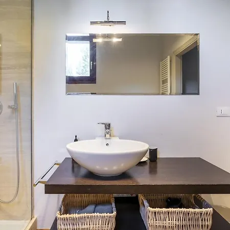 Apartment Designer With Private Garden & Jacuzzi