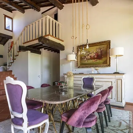 Apartment Designer With Private Garden & Jacuzzi Montevarchi