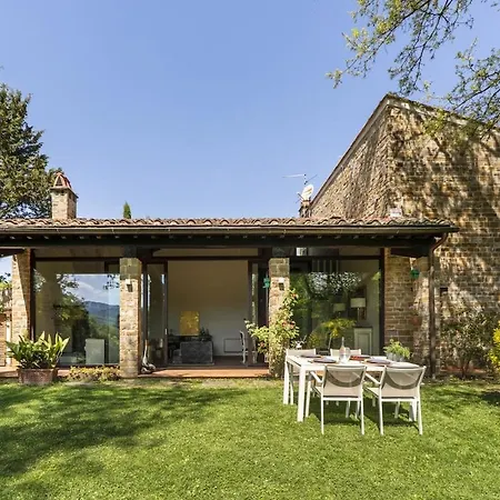 Apartment Designer With Private Garden & Jacuzzi Montevarchi